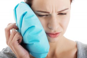 Patientin mit Zahnschmerzen
